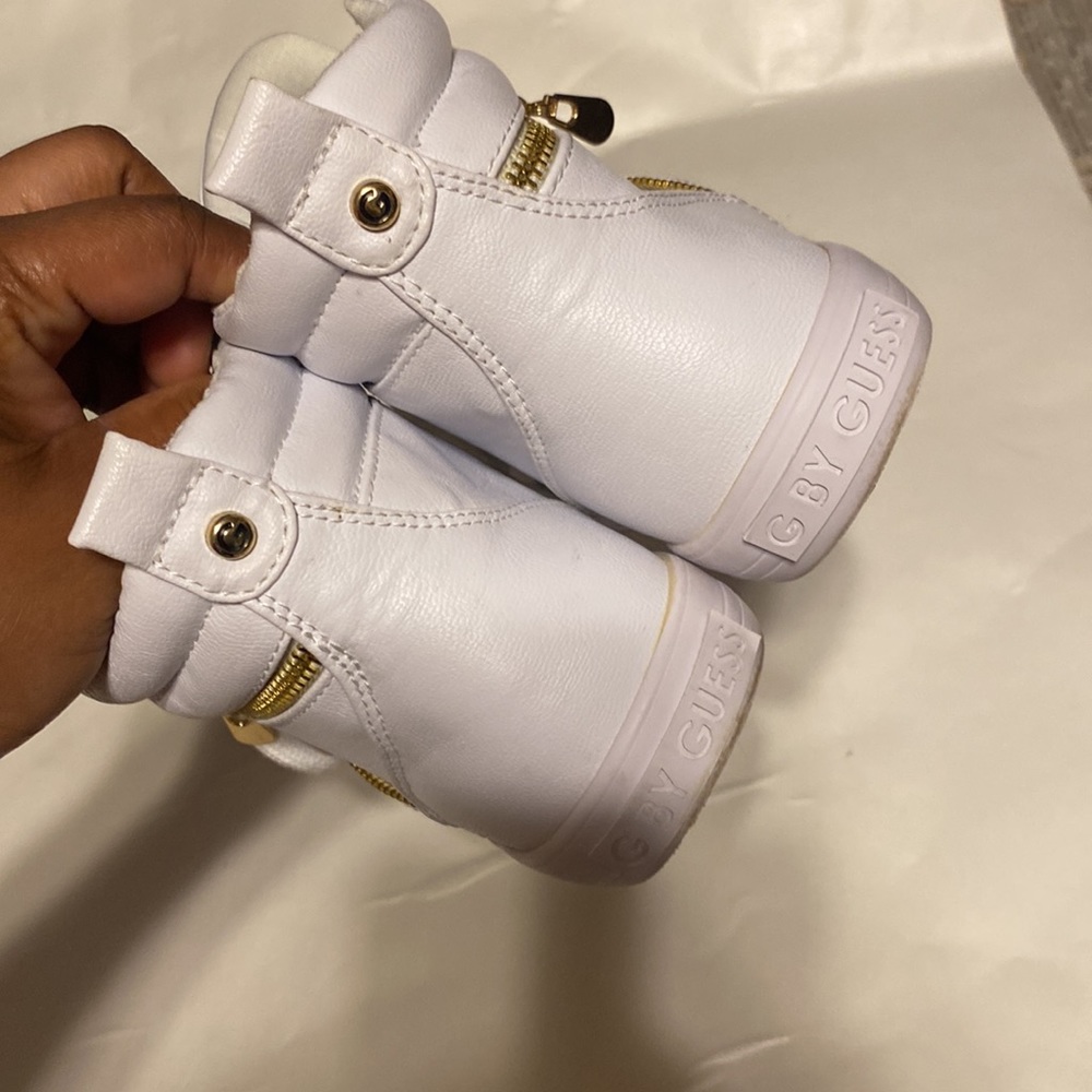 G by Guess HIGH TOP WHITE SNEAKERS WITH ZIP DESIGN SIZE 6.5M - Picture 7 of 13